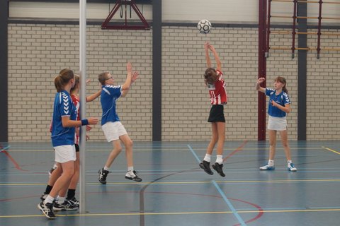 Korfbal C2  29 november-015.JPG